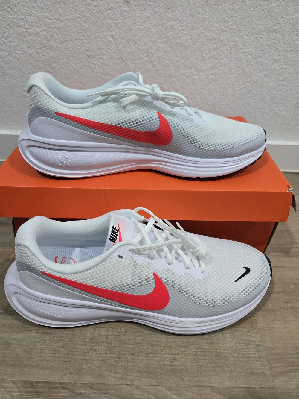 Nike Revolution 08 Men's White Running Shoes with Bright Pink Swoosh